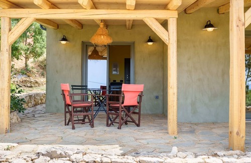 Valerianos Villa | Villa Koukounari at Chionata