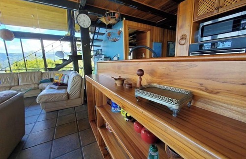 Santa Cruz de Turrialba House | Volare: Awake above the clouds, Complete Privacy, Great service! Cook Available