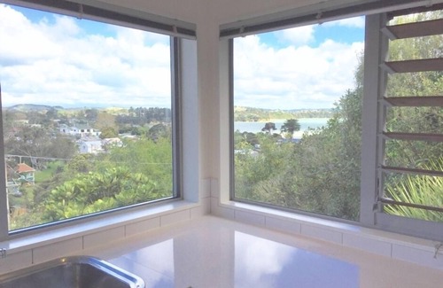 Waiheke Island House | Waiheke - Luxury holiday home with great sea views