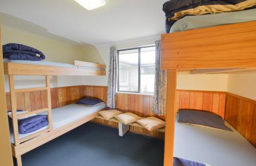 Haast Hostel | Wilderness Backpackers