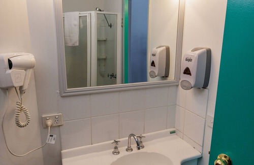 Sullivan's Cove Hostel | YHA Hobart Central