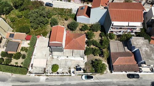 Lixouri Apartment | Zādos Central Garden Villa, Lixouri Nomāde