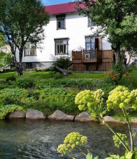 Husavik House | Árból Guesthouse