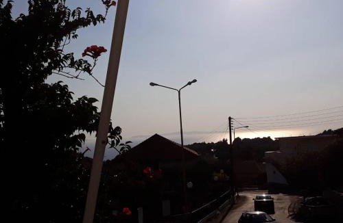 Loutsa Apartment | ΠΗΛΙΟΣ ΦΩΤΙΟΣ