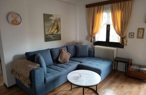 Ioannina Town Centre Apartment | ΤΟ ΠΑΛΑΤΑΚΙ ΤΟΥ ΚΑΣΤΡΟΥ Δυο 2-The Palace in the Castle Two
