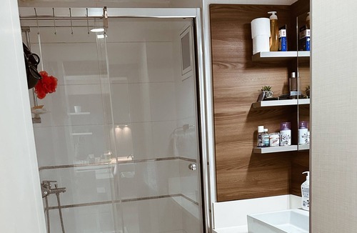 Basaksehir Apartment | 1+1 Modern Residence in Medikule with City View