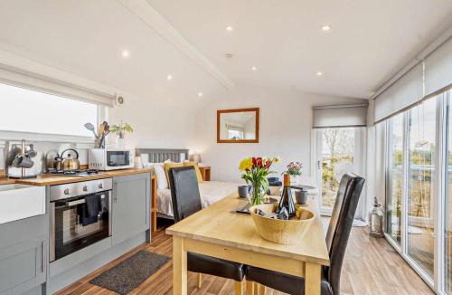 Dalry Cabin | 1 Bed in Dalry oc-91417