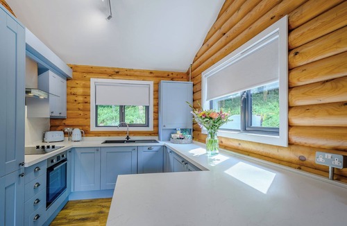 Annbank Ski Chalet | 1 bedroom accommodation in Annbank, Ayr