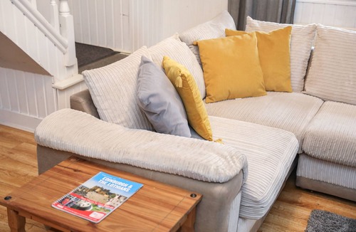 Gilmerton House | 1 Drum Street Full property