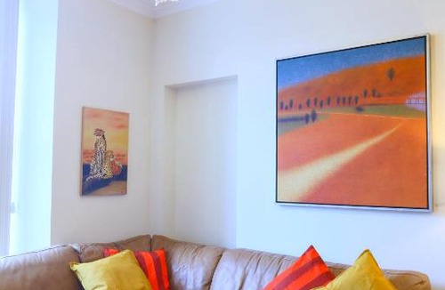 Old Town Apartment | 1 minute from Royal Mile, Large 5 Bed Apartment