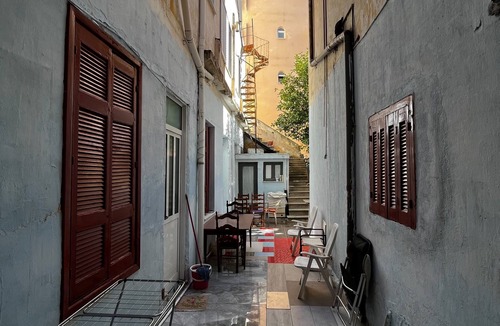 Piraeus Apartment | 1.Traditional House Near to Pireaus Port - Airport and Port Transfer Services