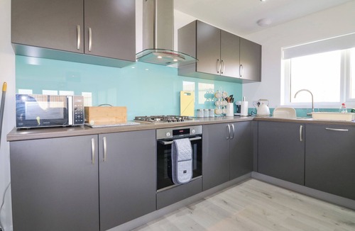 Peterhead Cottage | 1 WESTENRA GARDENS, country holiday cottage in Cruden Bay
