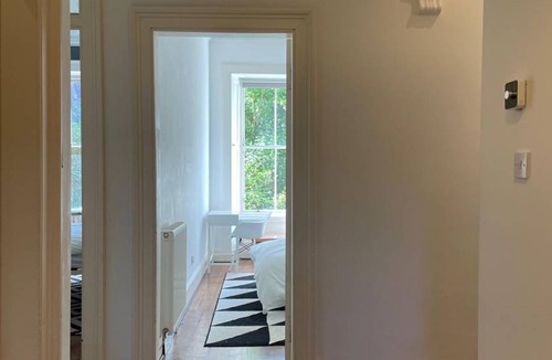Marchmont Apartment | 10 m² Apartment ∙ 2 bedrooms ∙ 4 guests