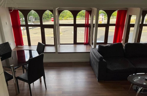 Glasgow Apartment | 100 m² Apartment ∙ 2 bedrooms ∙ 4 guests