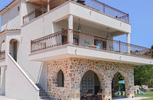 Troulos Apartment | 100 m² Apartment ∙ 3 bedrooms ∙ 7 guests
