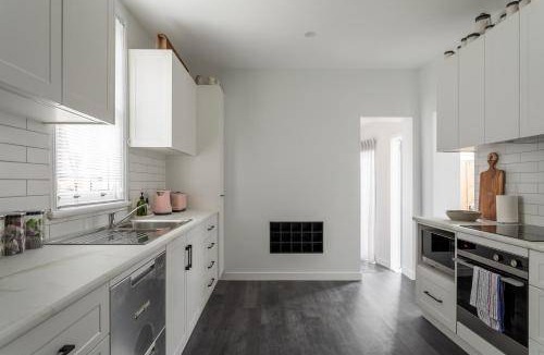 Launceston CBD Apartment | 100 m² Apartment ∙ 3 bedrooms ∙ 5 guests