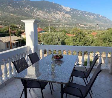 Karavados Apartment | 100 m² Apartment ∙ 2 bedrooms ∙ 4 guests