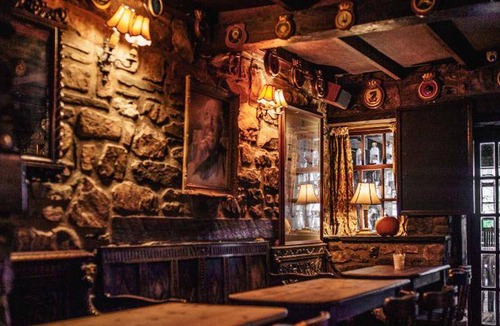 Inveraray Hotel | 100 m² Hotel ∙ 4 bedrooms ∙ 8 guests