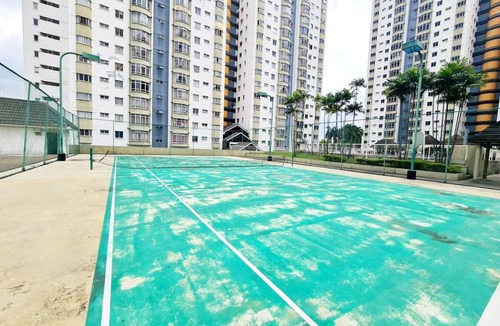 Taman Sri Endah House | 100 m² House ∙ 3 bedrooms ∙ 9 guests