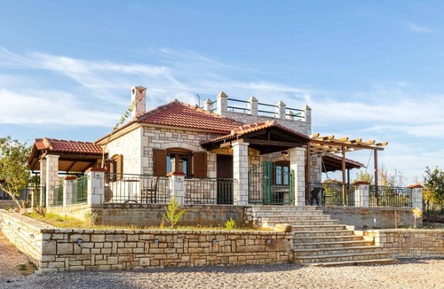 Pylos-Nestoras House | 100 m² House ∙ 3 bedrooms ∙ 6 guests