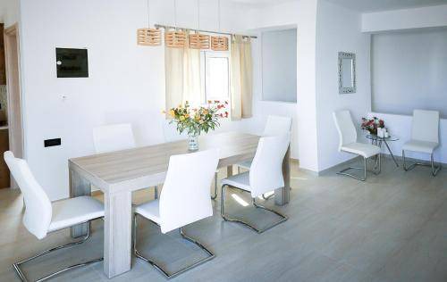 Stalida Villa | 100 m² Villa ∙ 3 bedrooms ∙ 7 guests