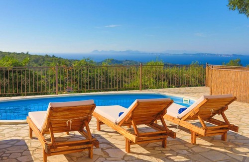 Paxos Villa | 100 m² Villa ∙ 2 bedrooms ∙ 4 guests