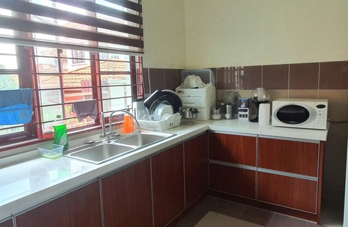 Ara Damansara House | 1000 m² Bungalow ∙ 5 bedrooms ∙ 14 guests