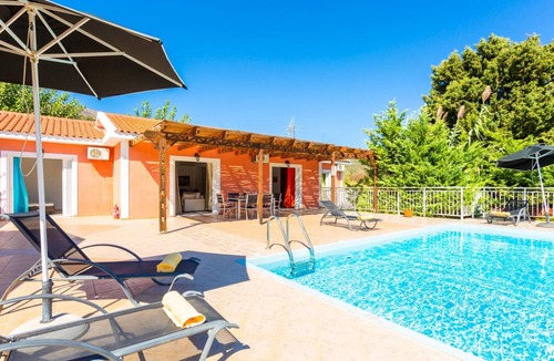 Kateleios Villa | 102 m² Villa ∙ 3 bedrooms ∙ 7 guests