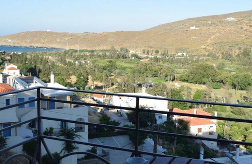 Paleopolis Apartment | 103 m² Apartment ∙ 3 bedrooms ∙ 6 guests