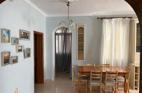 Lixouri Apartment | 104 m² Apartment ∙ 3 bedrooms ∙ 6 guests