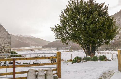 Beauly House | 105 m² House ∙ 2 bedrooms ∙ 3 guests