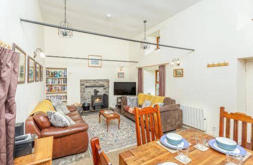 Beauly House | 105 m² House ∙ 2 bedrooms ∙ 3 guests