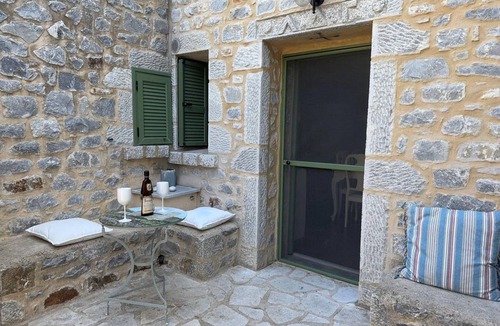 East Mani House | 105 m² House ∙ 3 bedrooms ∙ 7 guests