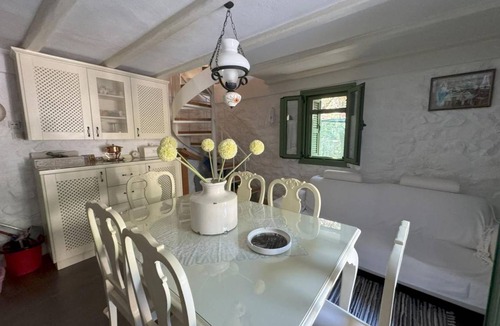East Mani House | 105 m² House ∙ 3 bedrooms ∙ 7 guests