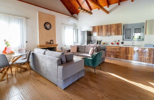 Messaia House | 110 m² House ∙ 3 bedrooms ∙ 6 guests