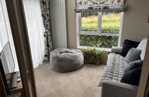 Port Seton Cabin | 110 m² Lodge ∙ 2 bedrooms ∙ 6 guests
