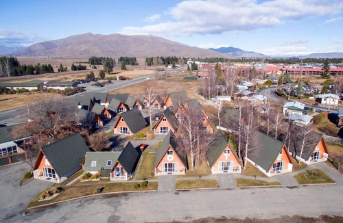 Twizel Hotel | 111 m² Motel ∙ 6 bedrooms ∙ 19 guests