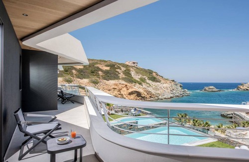 Agia Pelagia Villa | 1120 m² Villa ∙ 17 bedrooms ∙ 34 guests