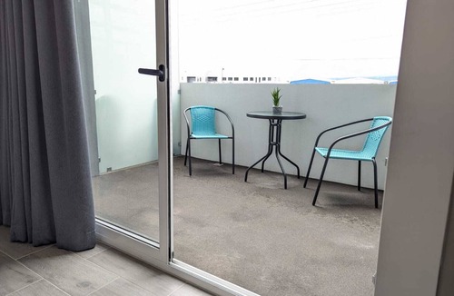 Heredia Apartment | 113 Rocks, Perfect location for business and having everything within reach.