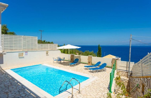 Paxos Villa | 115 m² Villa ∙ 3 bedrooms ∙ 7 guests