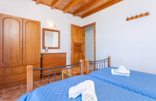 Paxos Villa | 115 m² Villa ∙ 3 bedrooms ∙ 7 guests