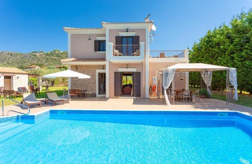 Sarlata Villa | 118 m² Villa ∙ 3 bedrooms ∙ 8 guests