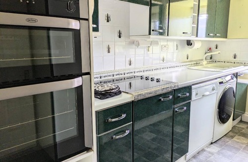 Campbeltown Apartment | 120 m² Apartment ∙ 3 bedrooms ∙ 5 guests