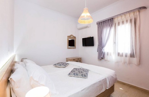 Achlades House | 120 m² House ∙ 3 bedrooms ∙ 7 guests