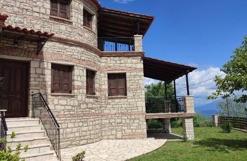 Arta House | 120 m² House ∙ 3 bedrooms ∙ 6 guests
