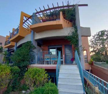 Agia House | 120 m² House ∙ 3 bedrooms ∙ 6 guests