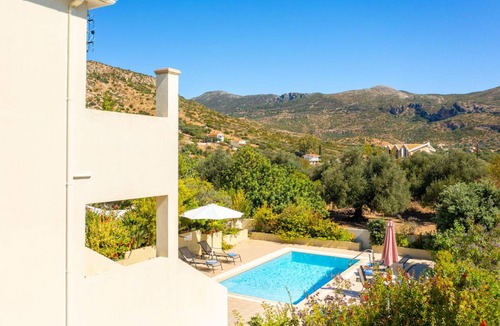 Kateleios Villa | 120 m² Villa ∙ 2 bedrooms ∙ 5 guests