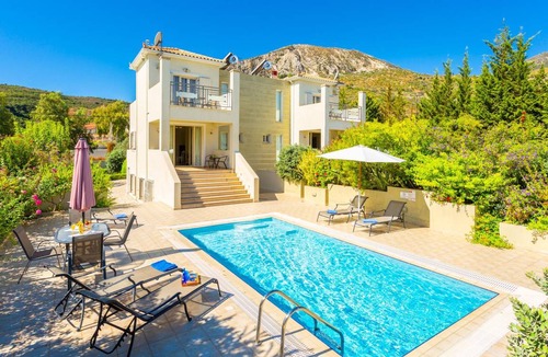 Kateleios Villa | 120 m² Villa ∙ 2 bedrooms ∙ 5 guests