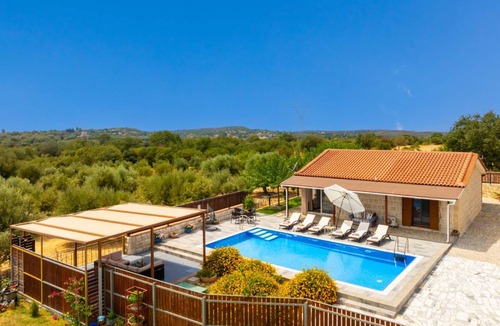 Thiramonas Villa | 120 m² Villa ∙ 2 bedrooms ∙ 4 guests