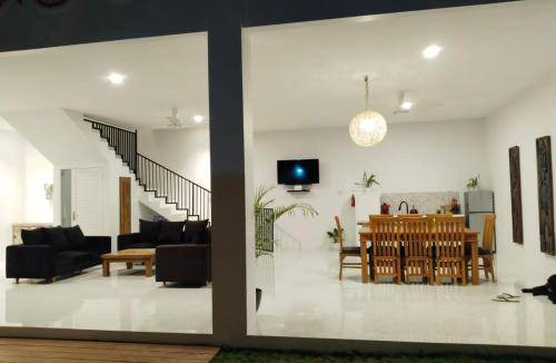 Senggigi Villa | 120 m² Villa ∙ 3 bedrooms ∙ 6 guests